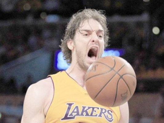 Legendarul Pau Gasol şi-a anunţat retragerea la 41 de ani
